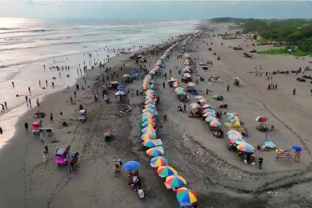 Pantai parangtritis