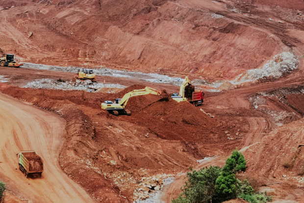 Raja Ampat Surga Laut Dunia yang Kini Dihantui Warisan Tambang Sejak Era Kolonial