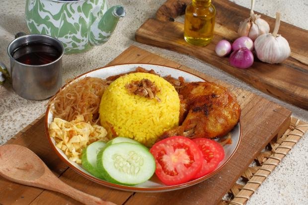 Cara Membuat Nasi Kuning yang Pulen dan Wangi