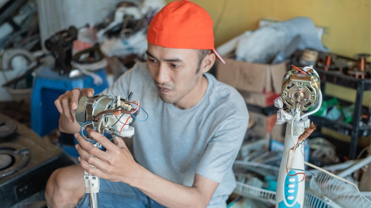 Jasa Servis Kipas Angin yang Bikin Hidup Lebih Adem dan Kantong Tetap Aman (1)