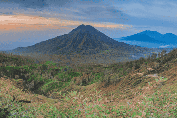 Menikmati Pemandangan Banyuwangi dari Ketinggian