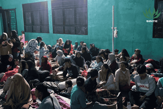 Dampak Longsor kepada Warga Pandan Arum