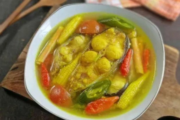 Ciri Khas Patin Kuah Kuning