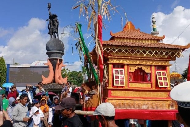 Sedekah Laut Cilacap tetap relevan di era modern dan diminati generasi muda